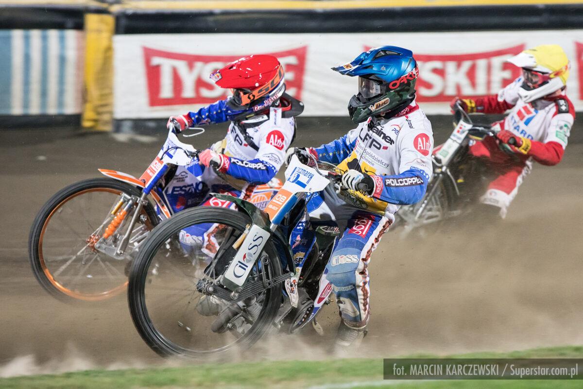 JANUSZ KOŁODZIEJ W OGNIU KIBICOWSKICH PYTAŃ