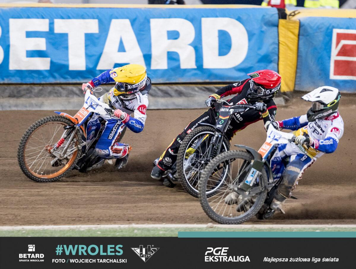 PGE Ekstraliga: Dwa punkty dla BETARD Sparty Wrocław. Pierwsza porażka FOGO Unii Leszno