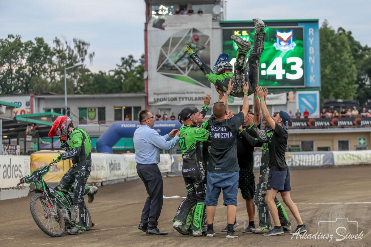 EWINNER 1. LŻ: Radość w Rybniku. Smutek w Gnieźnie