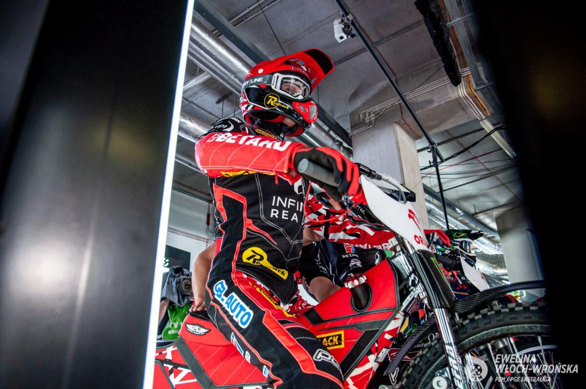 Kwalifikacje udane dla Fricke’a. Marketa znów biało-czerwona? (zapowiedź 2023 FIM SGP of Czech Republic)