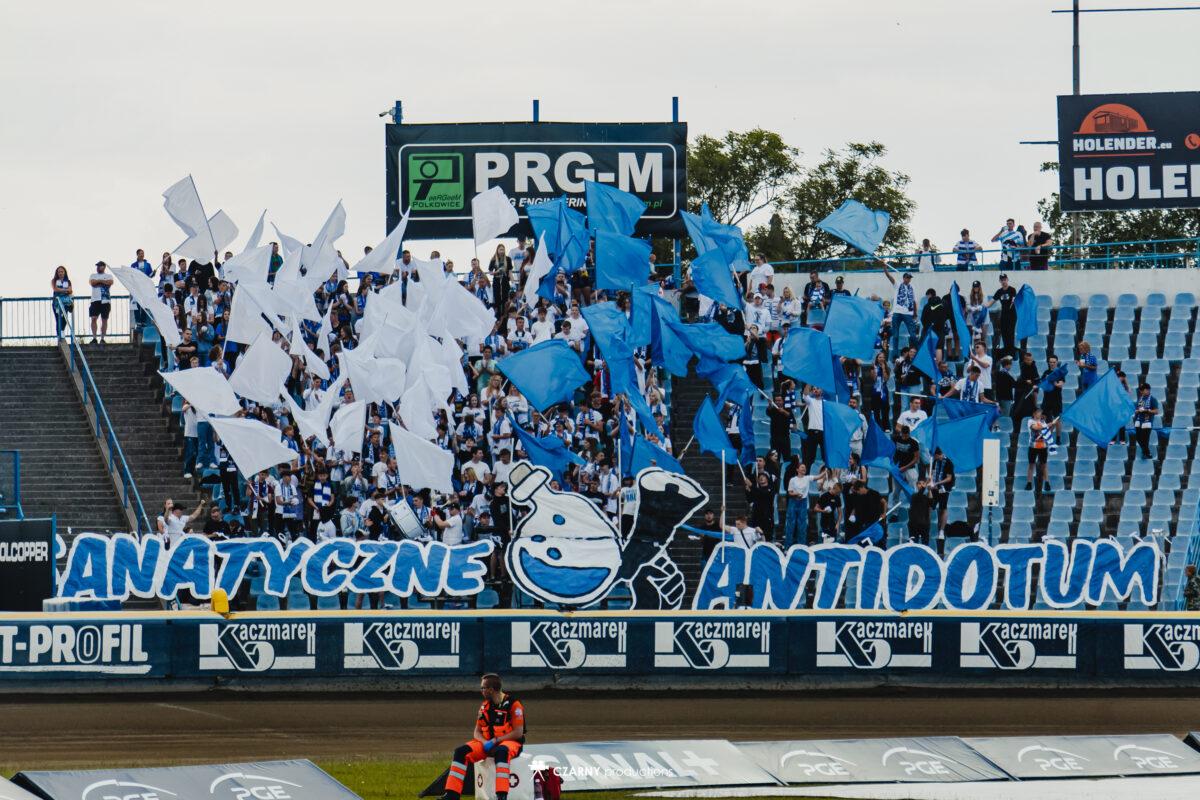 Zwiedzamy obiekt żużlowy FOGO Unii Leszno. Poznajemy mniej dostępne miejsca stadionu (wideo)