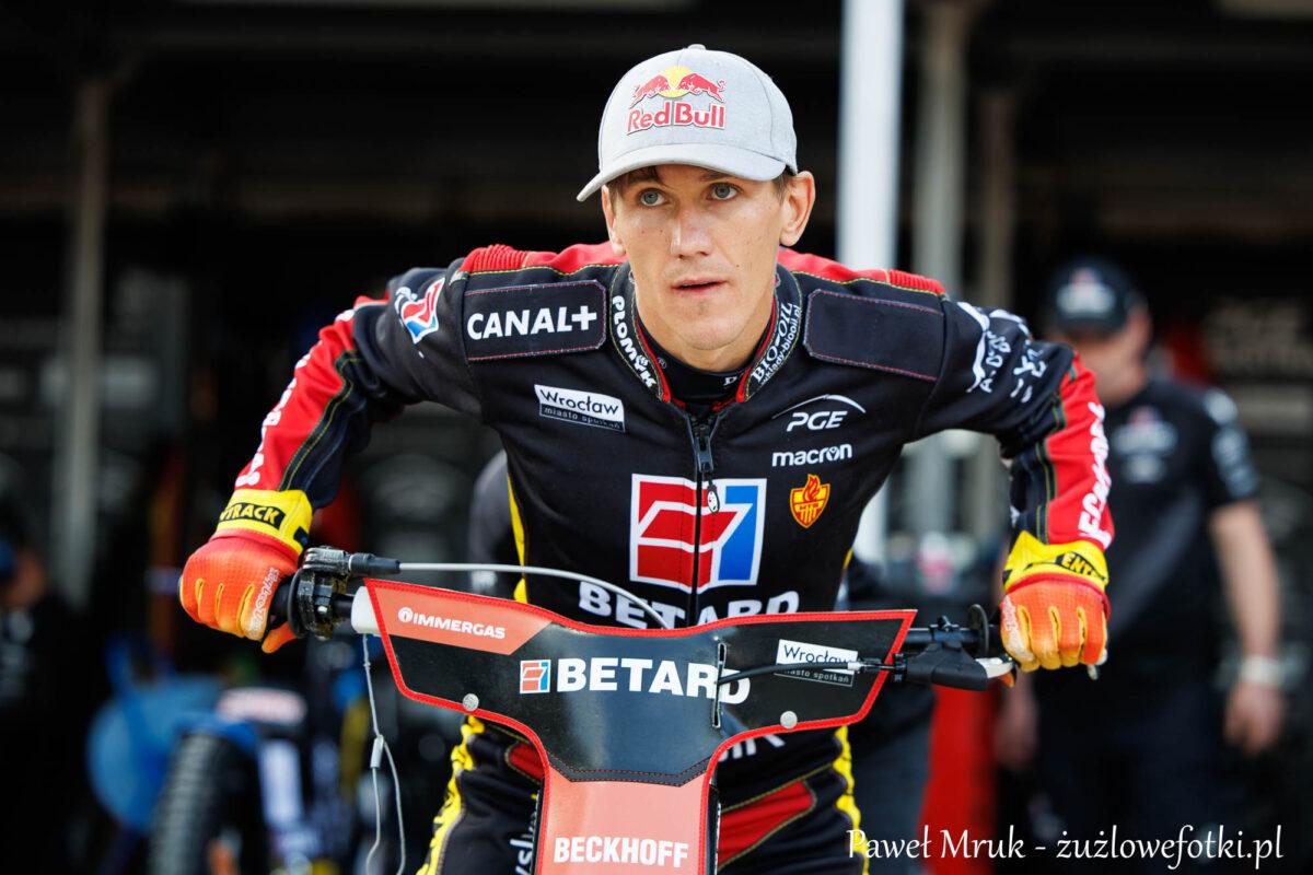 Maciej Janowski dopełnił formalności. Zawodnik zostaje w BETARD SPARCIE na sezon 2026