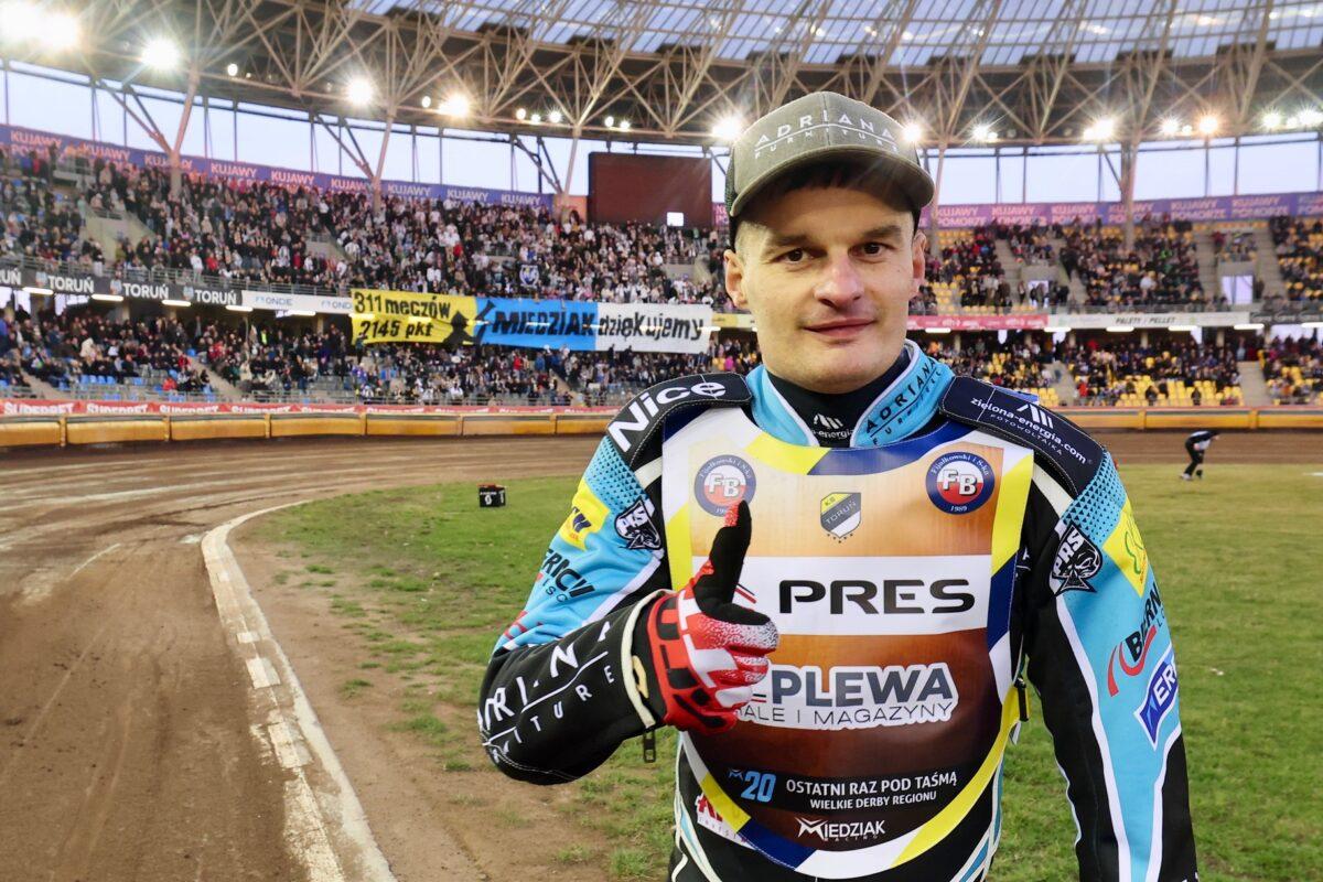 Adrian Miedziński pożegnał się z torem. ABRAMCZYK POLONIA wygrała z PRES Toruń