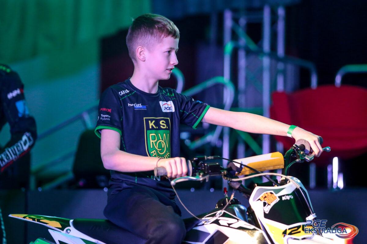 Zimowe hobby Franciszka Szczyrby. Narty kluczem do żużlowego sukcesu?